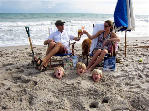 funny family beach photos|hilarious beach pictures.